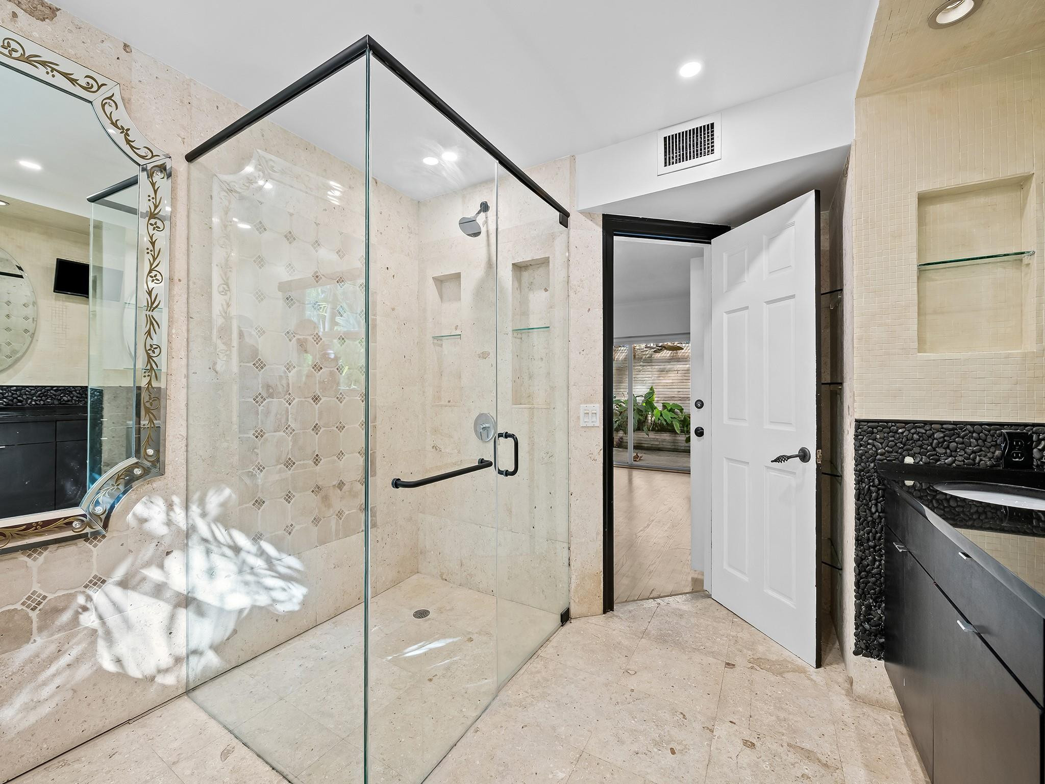 640 SE 26th Fort Lauderdale, FL 33301