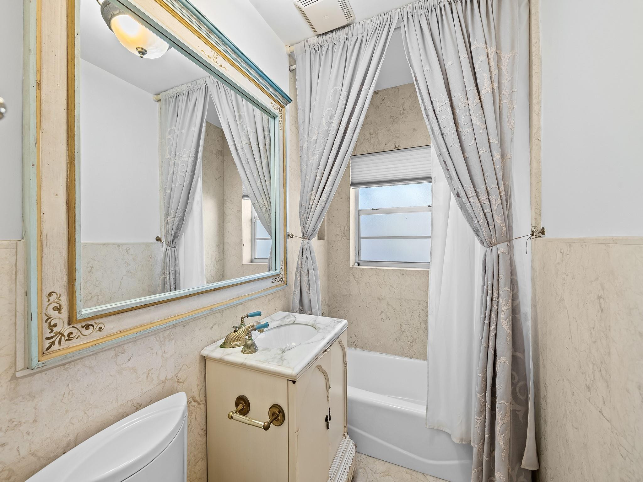 640 SE 26th Fort Lauderdale, FL 33301