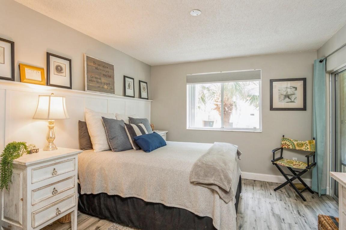 278 Village #8203 Tequesta, FL 33469