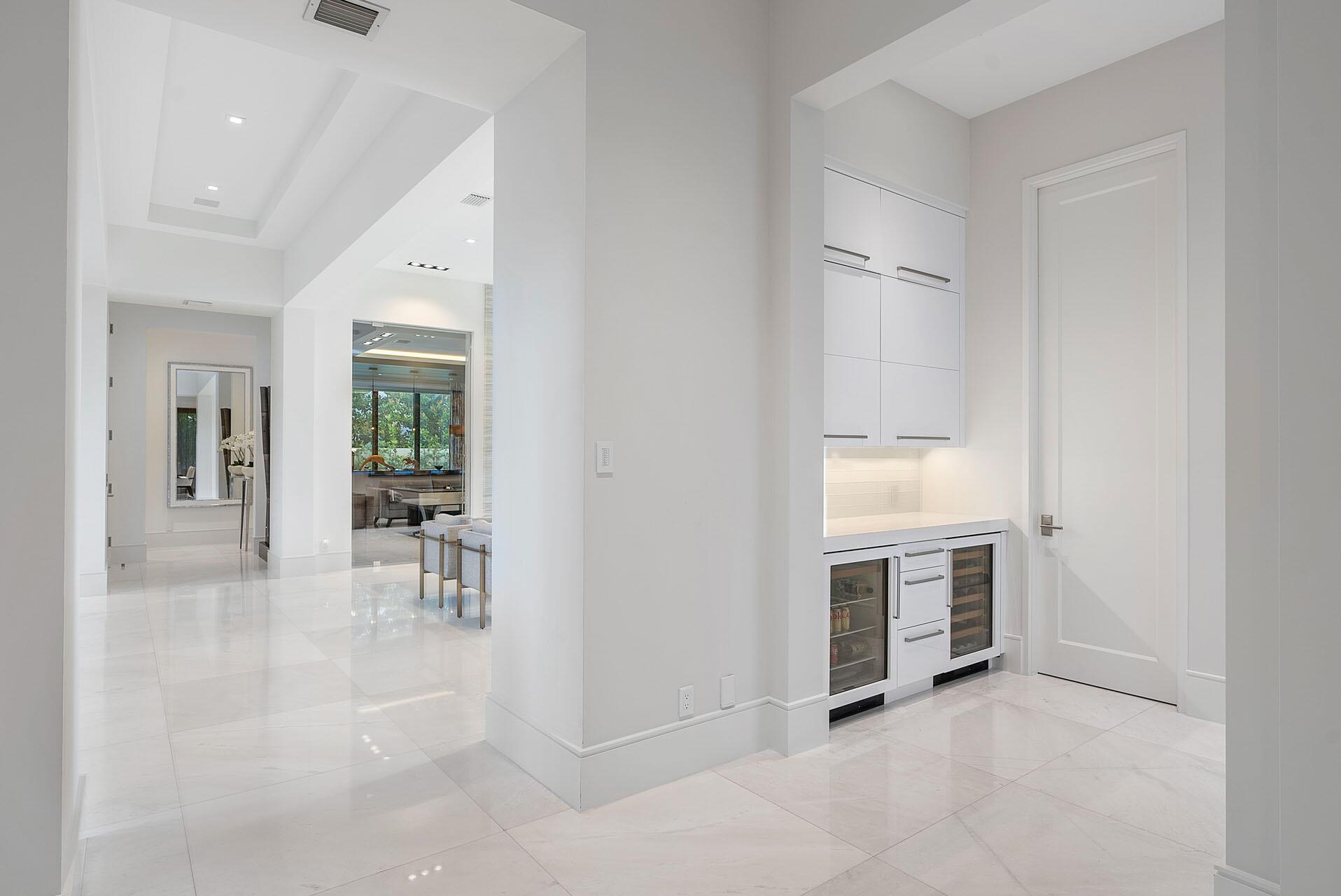 290 S Maya Palm Dr Boca Raton, FL 33432