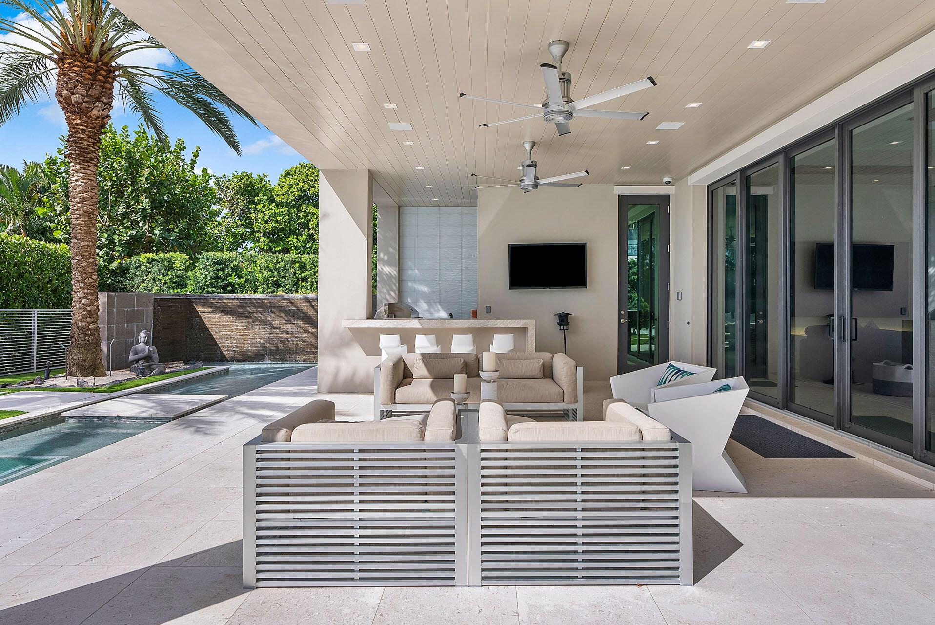 290 S Maya Palm Dr Boca Raton, FL 33432