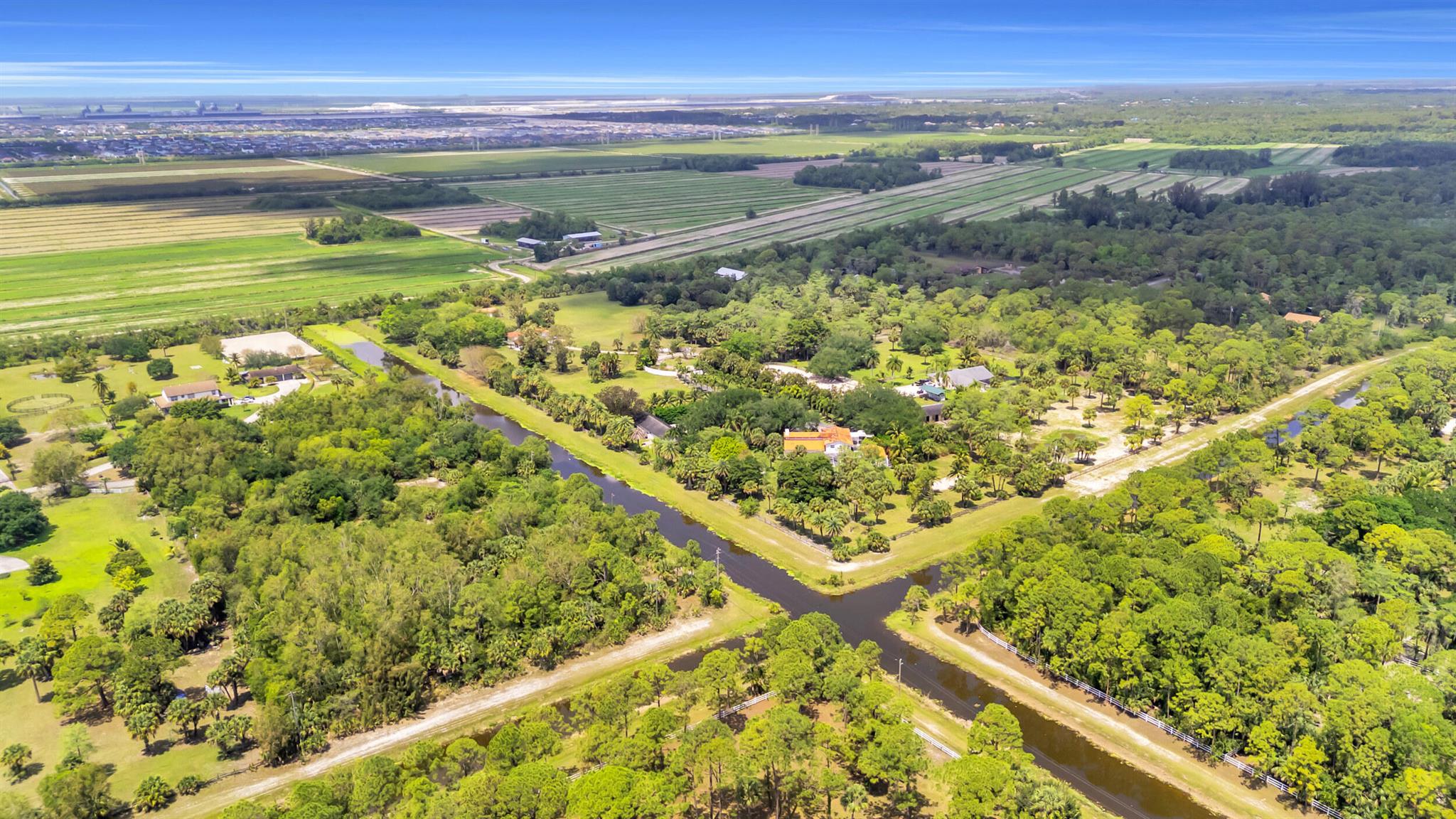 1030 Arabian Dr Loxahatchee, FL 33470