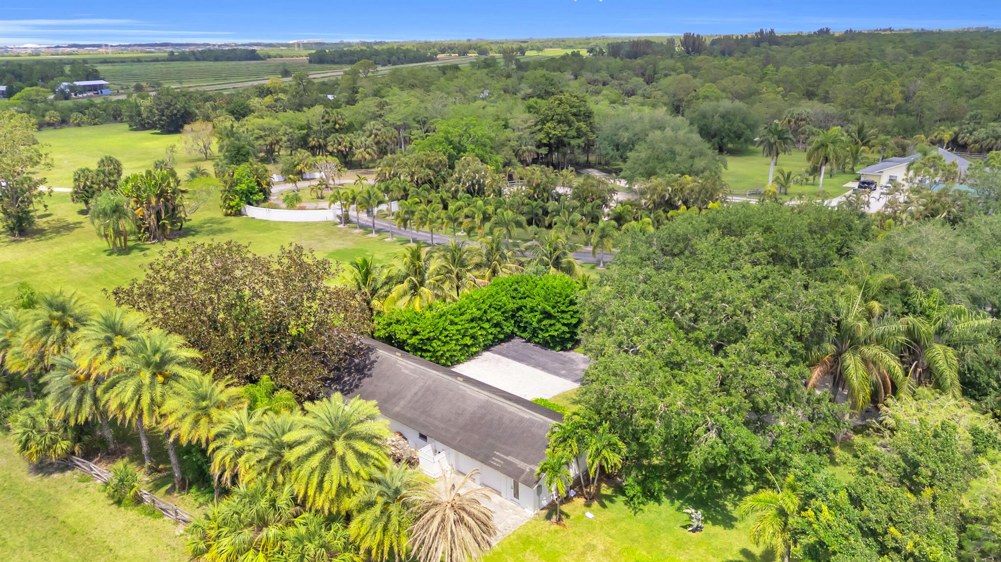 1030 Arabian Dr Loxahatchee, FL 33470