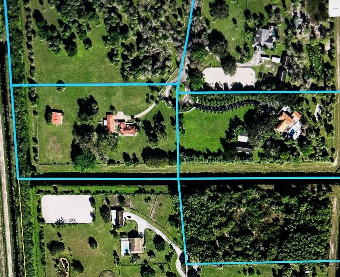 1030 Arabian Dr Loxahatchee, FL 33470