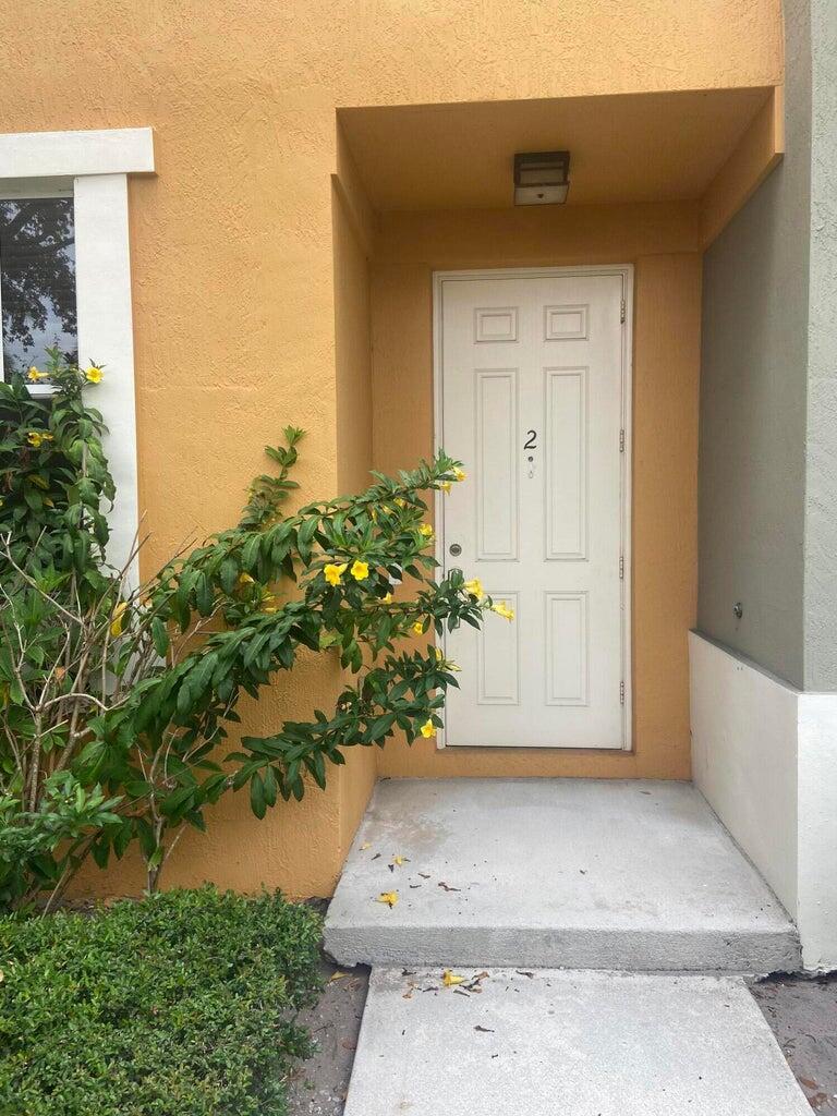 410 Amador Ln #2,West Palm Beach, FL 33401