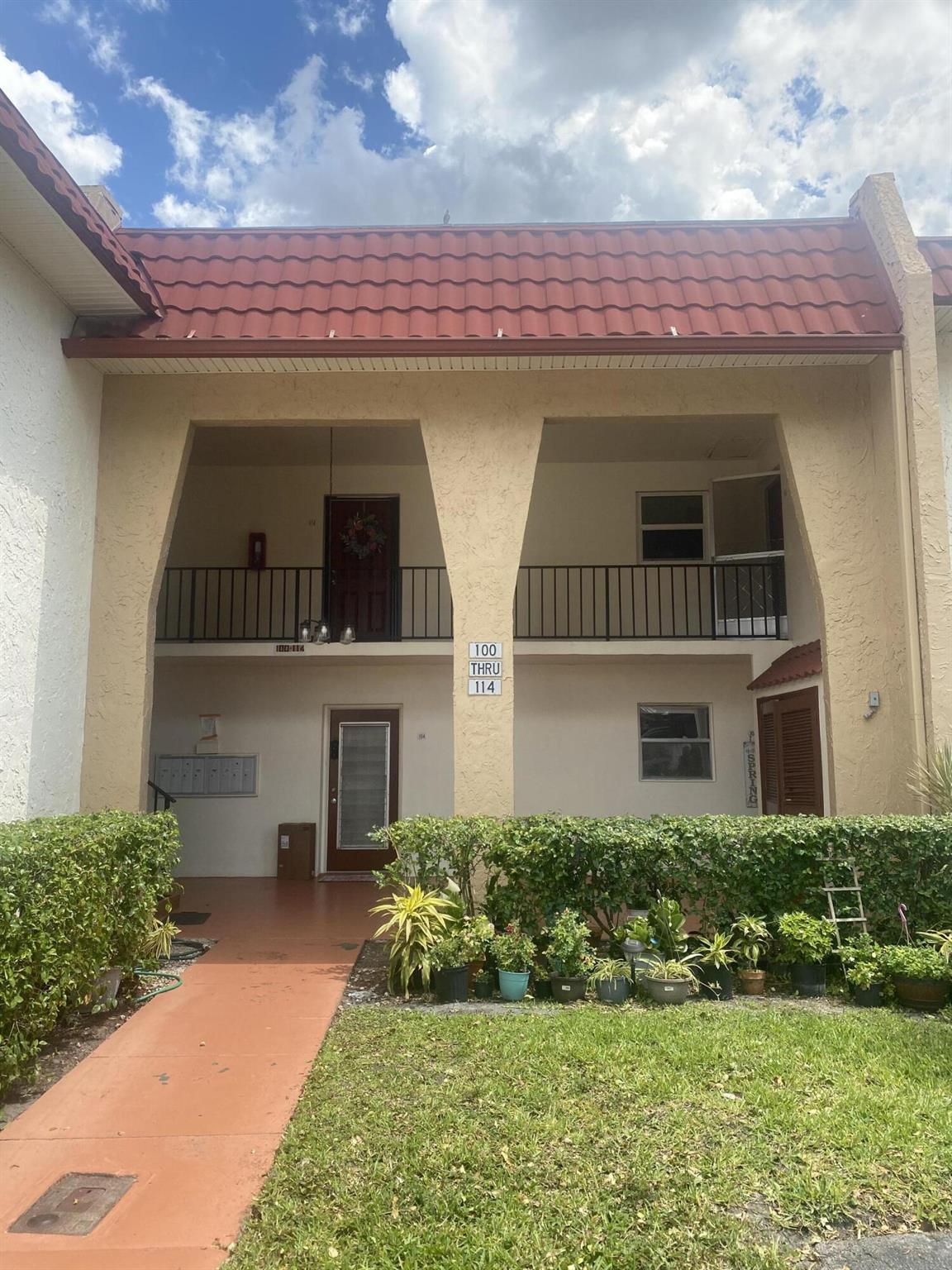 114 Lake Carol Dr