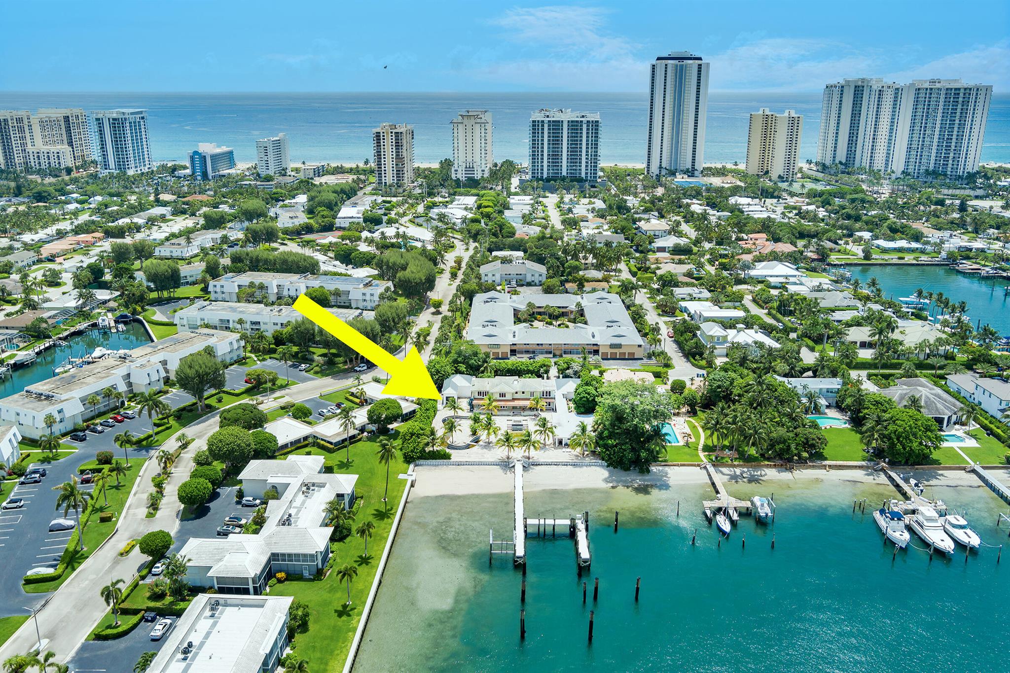 3025 Lake Dr Singer Island, FL 33404