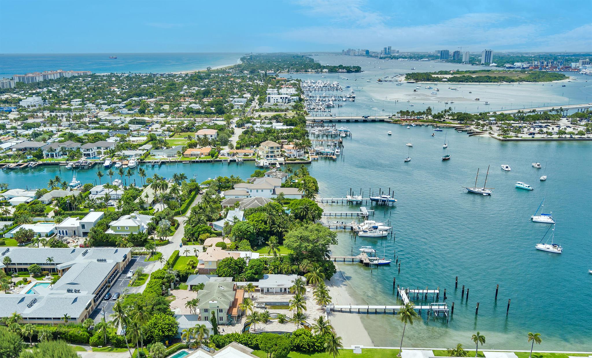 3025 Lake Dr Singer Island, FL 33404