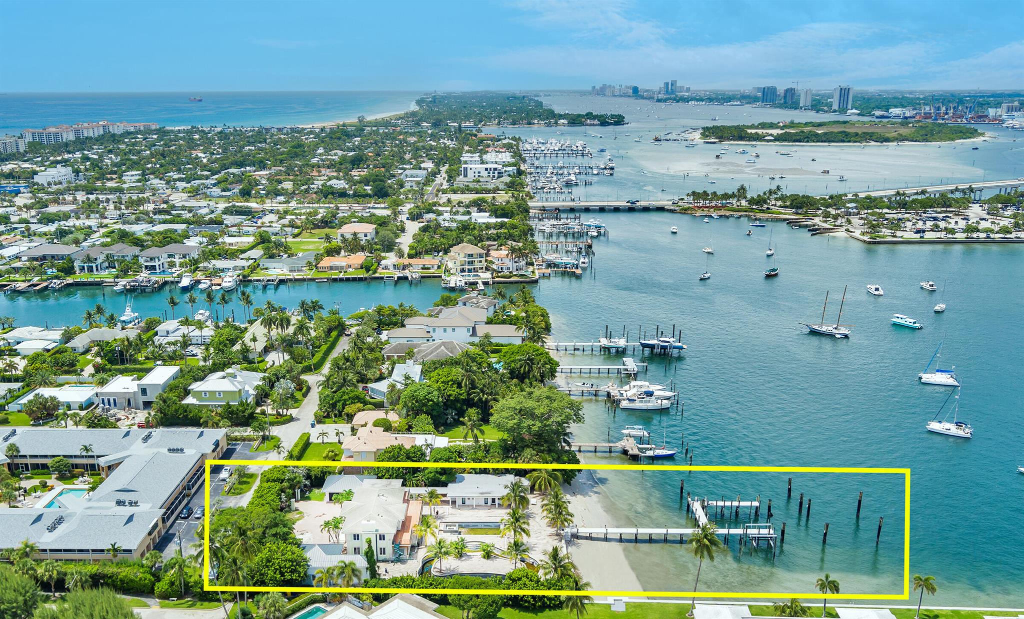 3025 Lake Dr Singer Island, FL 33404