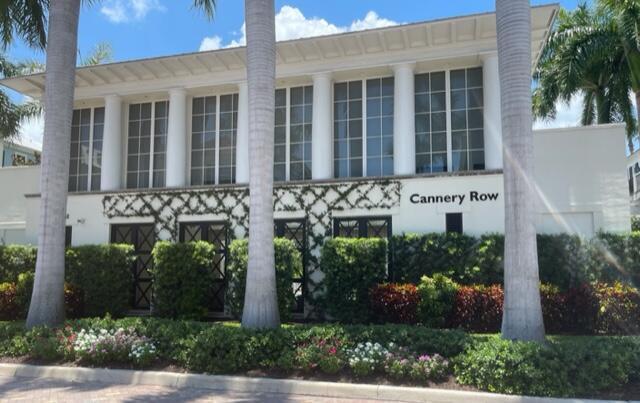 147 N Cannery Row Cir