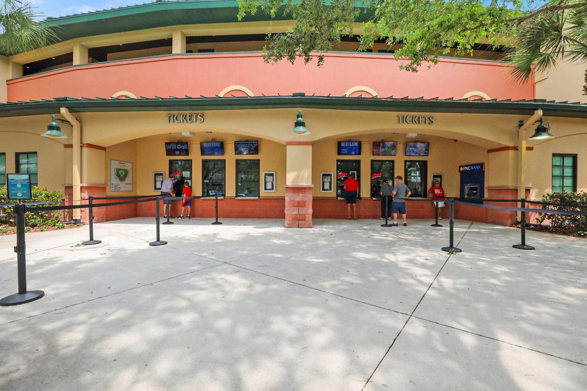 1562 Grande Cull Jupiter, FL 33458