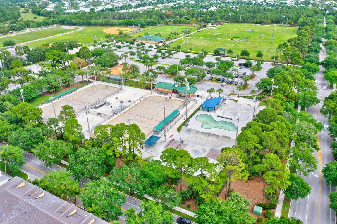 1562 Grande Cull Jupiter, FL 33458