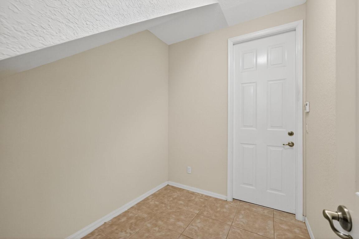 1562 Grande Cull Jupiter, FL 33458