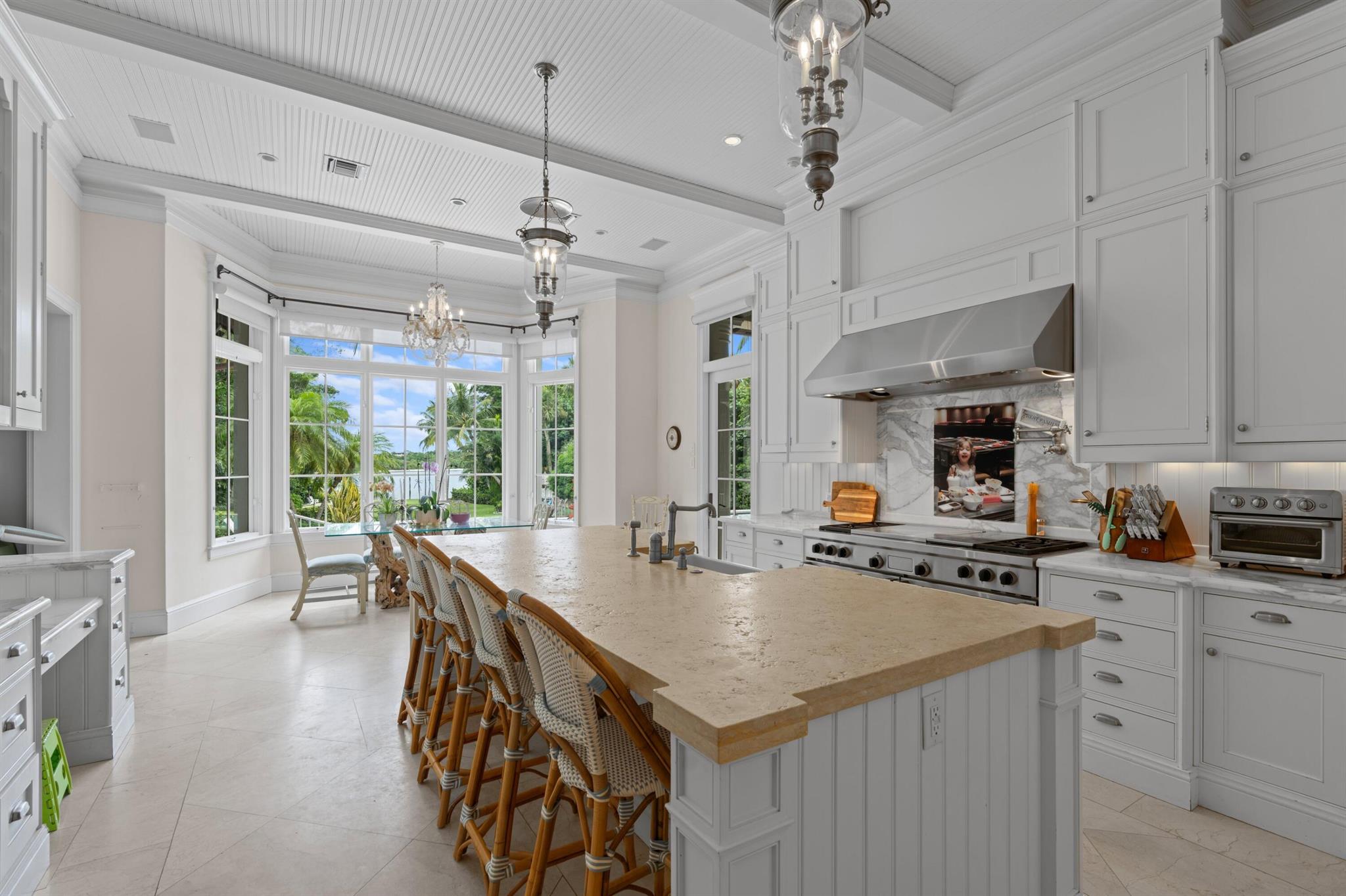 202 Gomez Rd Hobe Sound, FL 33455