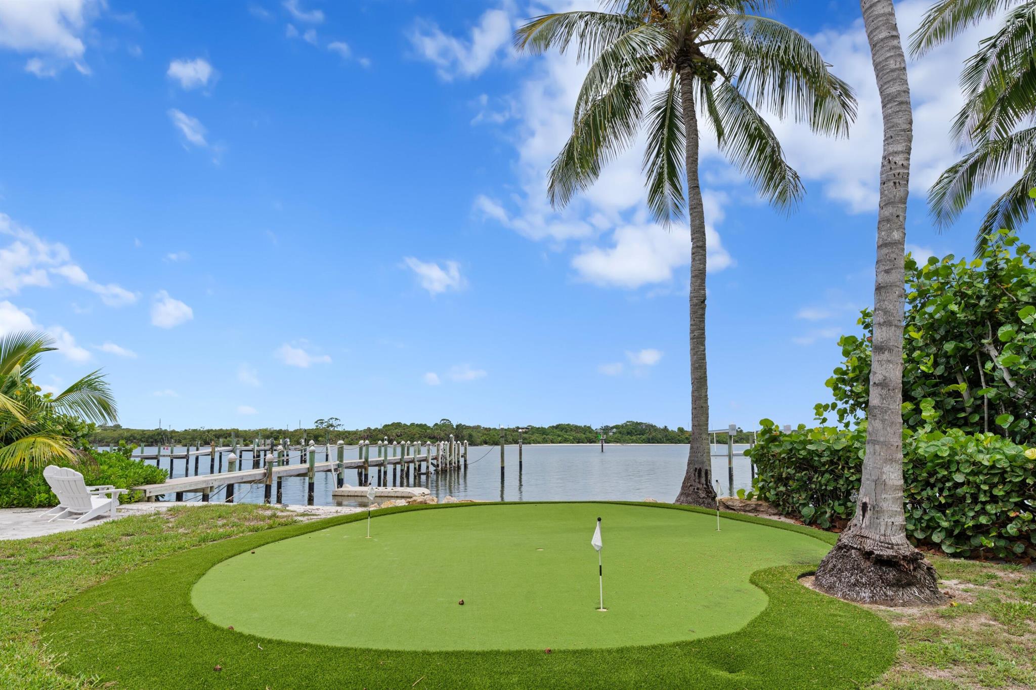 202 Gomez Rd Hobe Sound, FL 33455