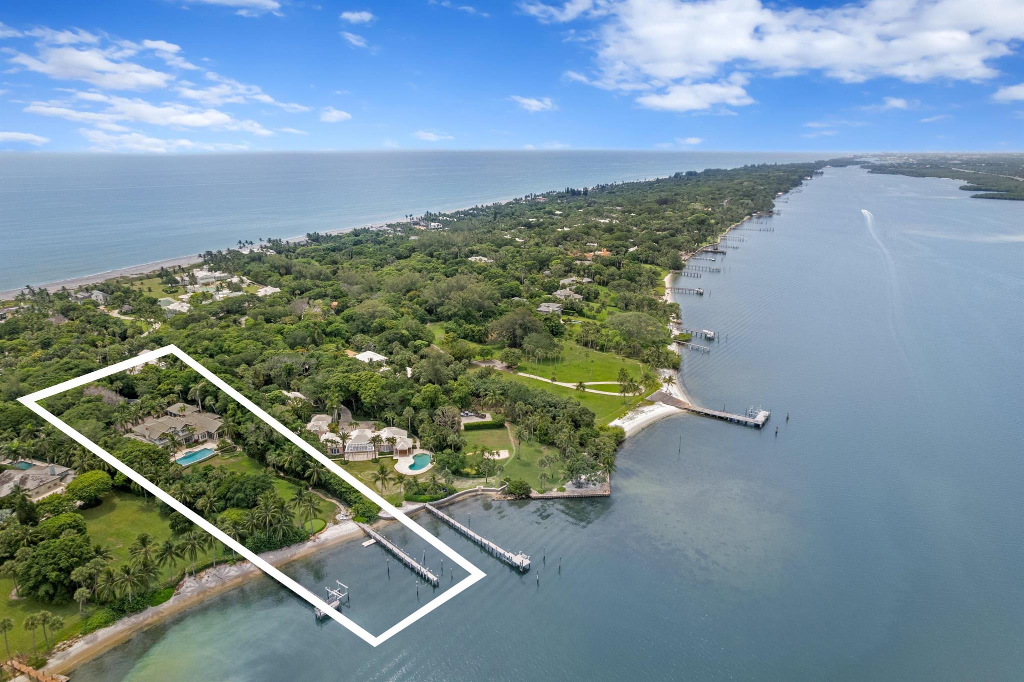 202 Gomez Rd Hobe Sound, FL 33455