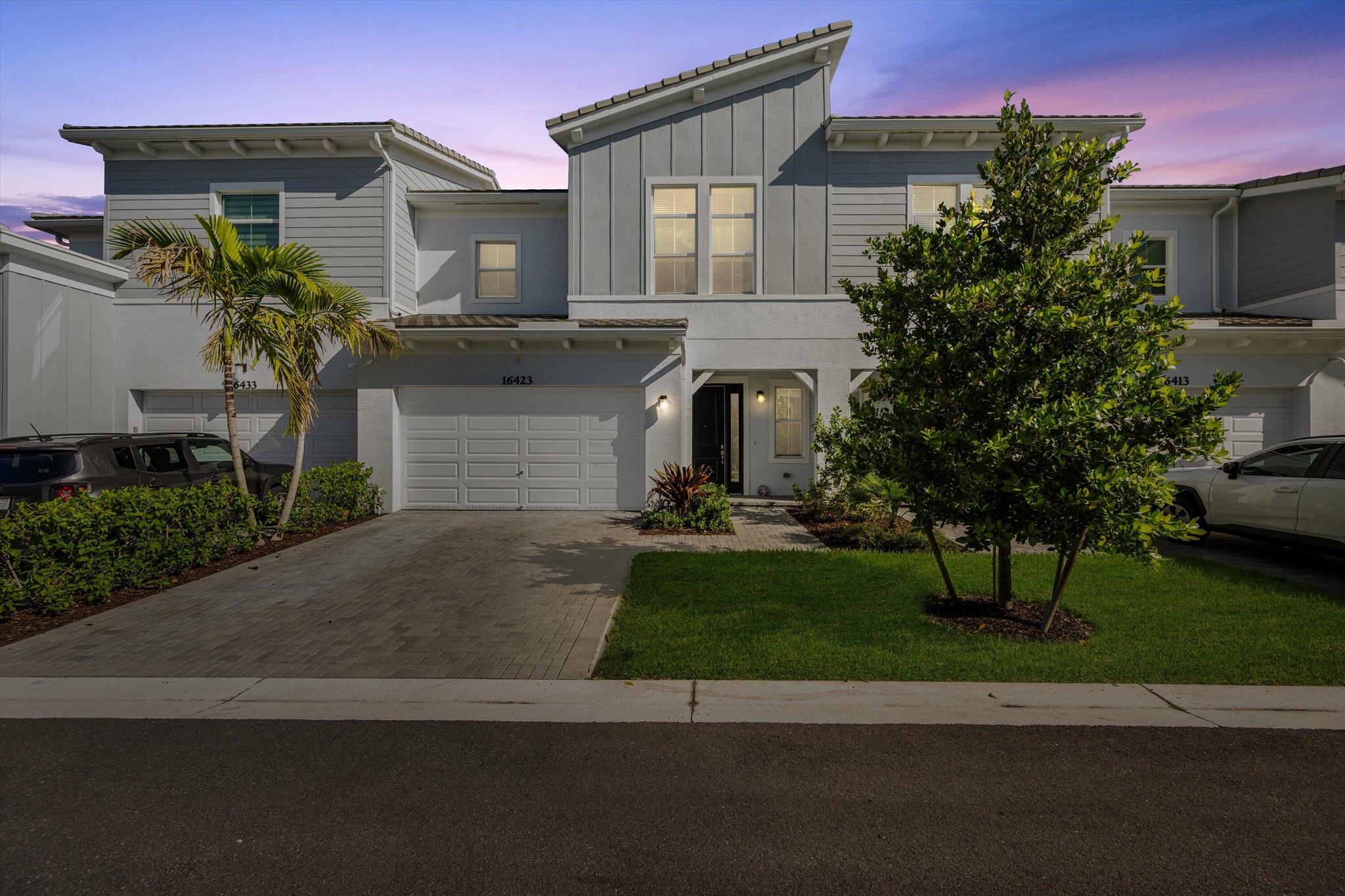 16423 Helix Ct