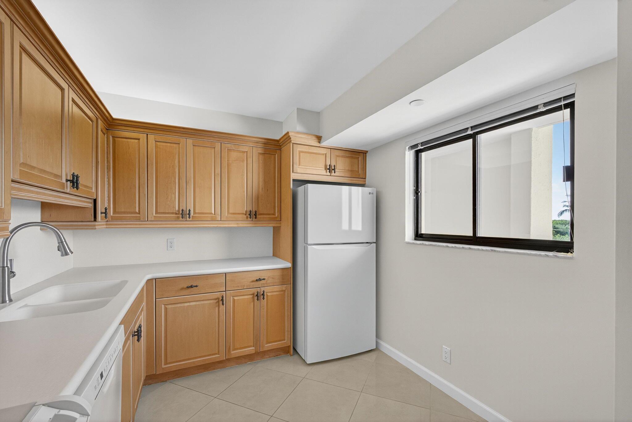 100 Ocean Trl Way #305 Jupiter, FL 33477