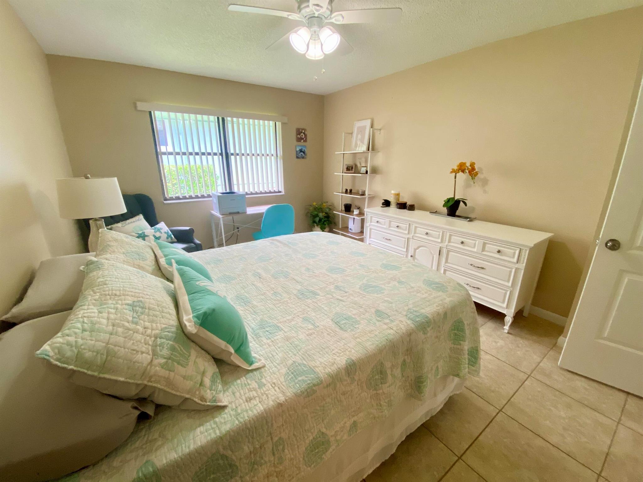 1127 E Seminole Ave #13d Jupiter, FL 33477