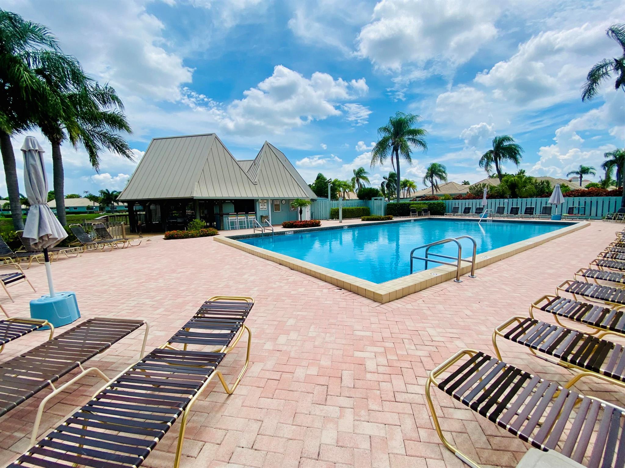 1127 E Seminole Ave #13d Jupiter, FL 33477