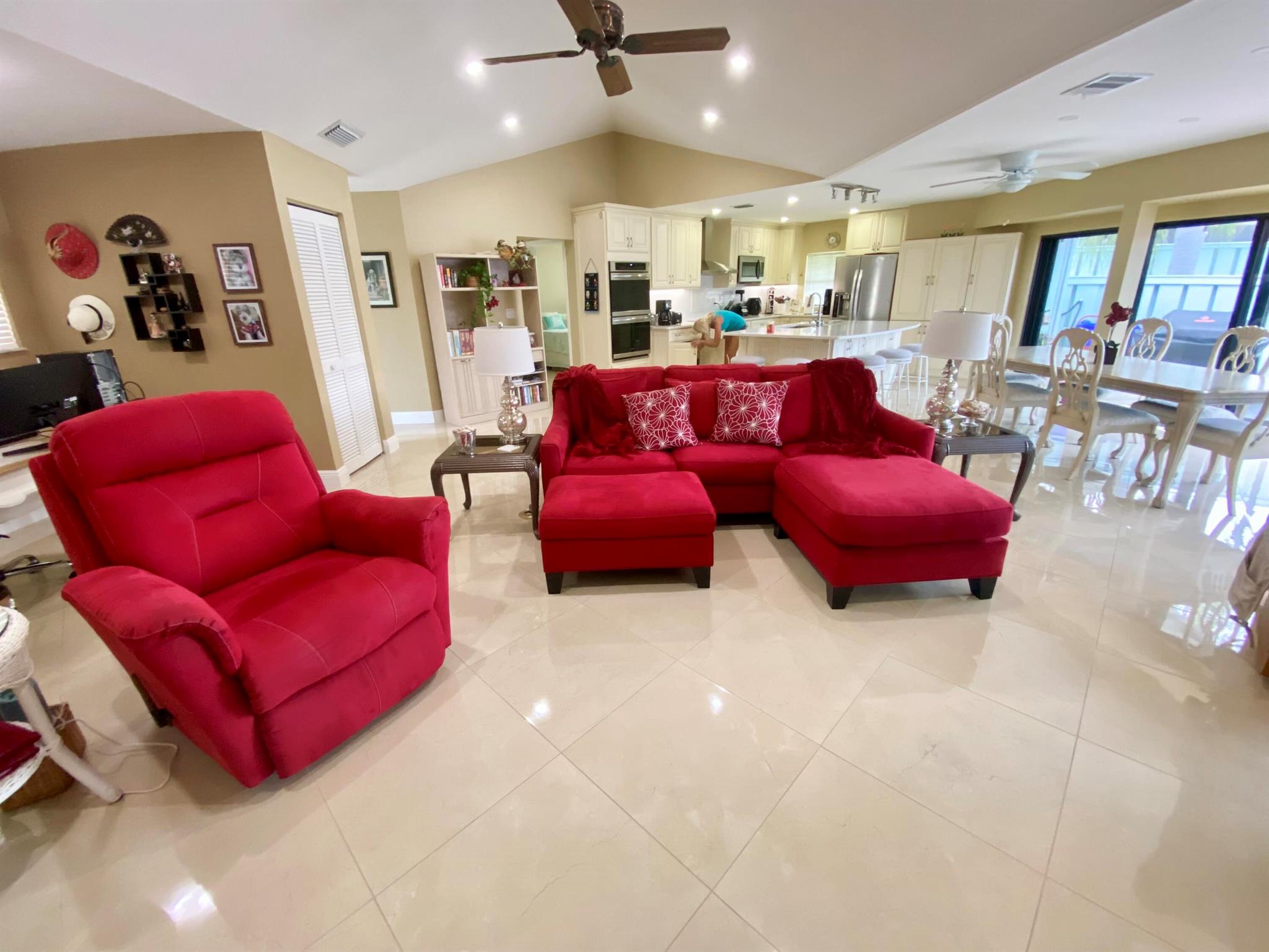 1127 E Seminole Ave #13d Jupiter, FL 33477