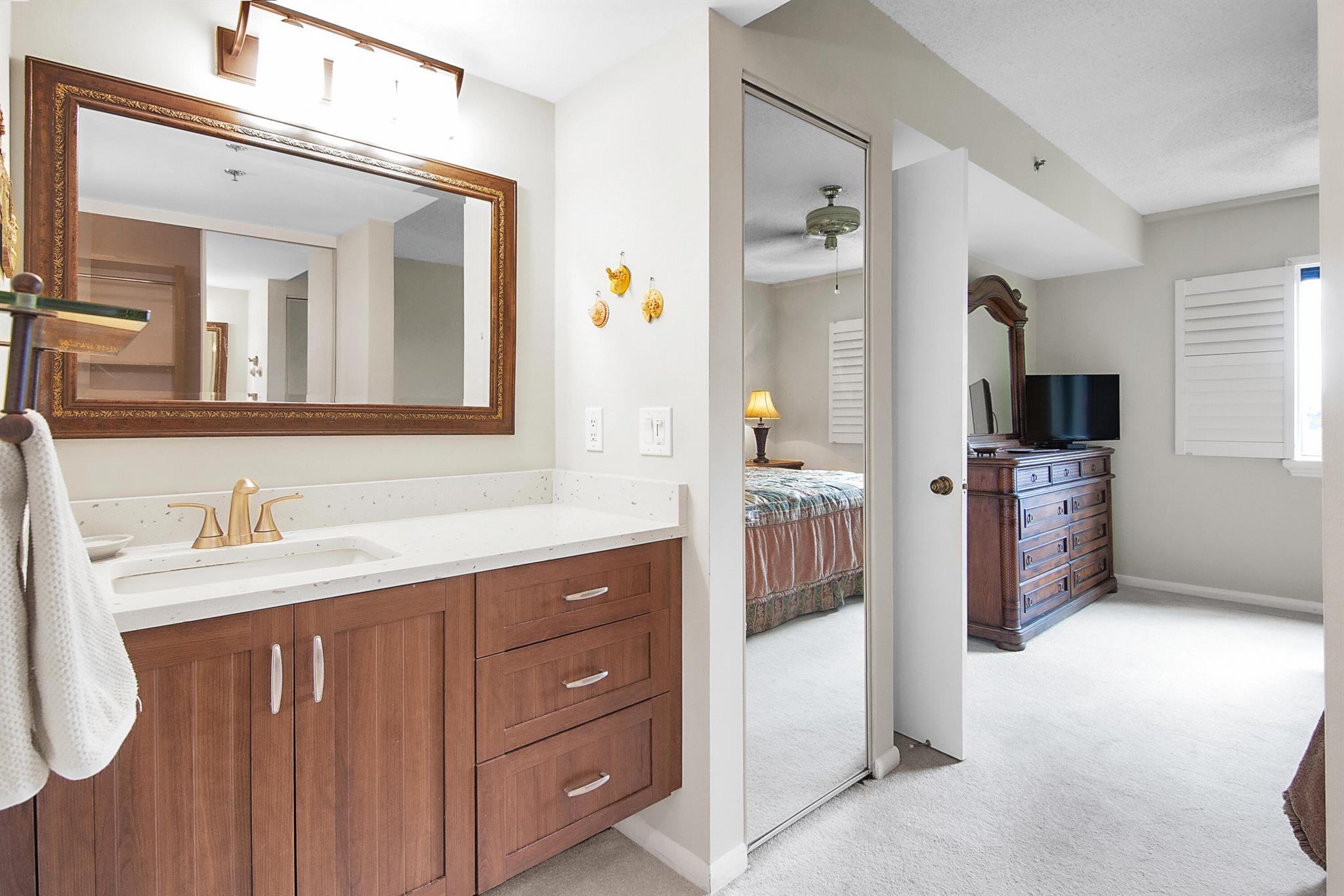 301 Ocean Blfs Blvd #102 Jupiter, FL 33477