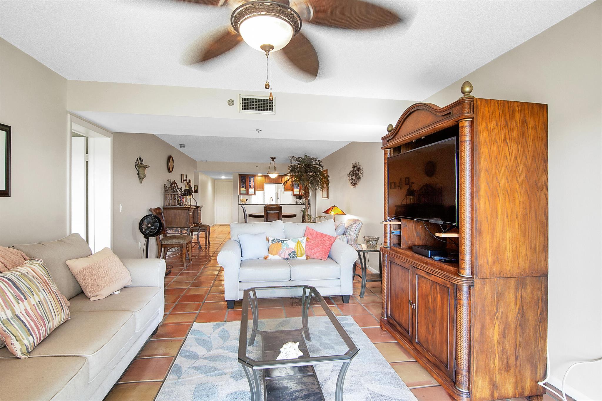 301 Ocean Blfs Blvd #102 Jupiter, FL 33477