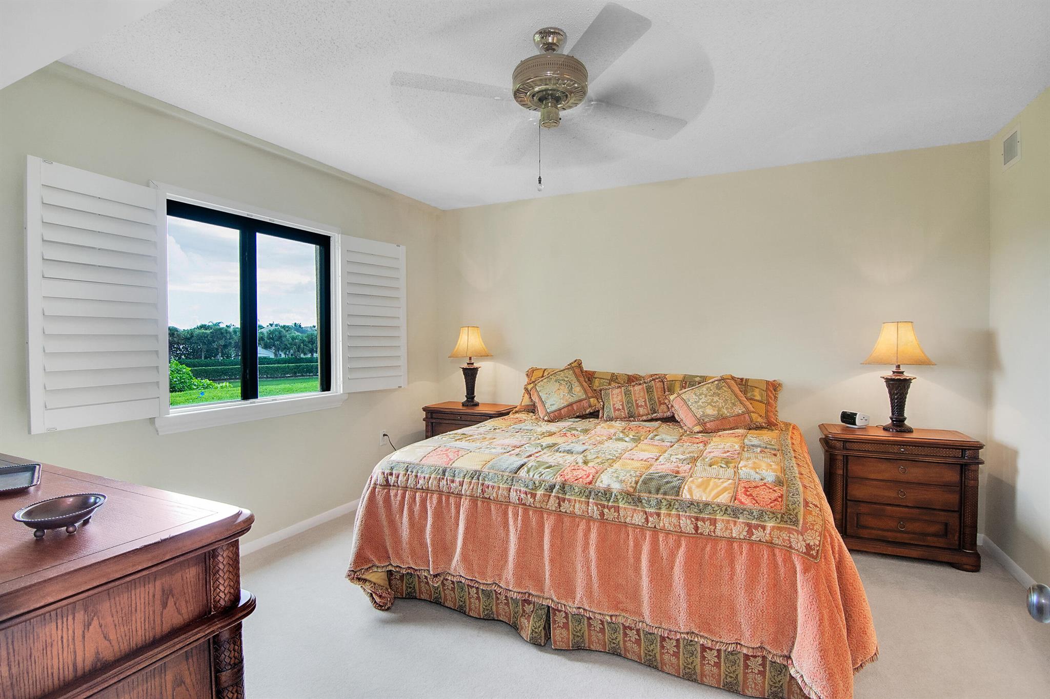 301 Ocean Blfs Blvd #102 Jupiter, FL 33477