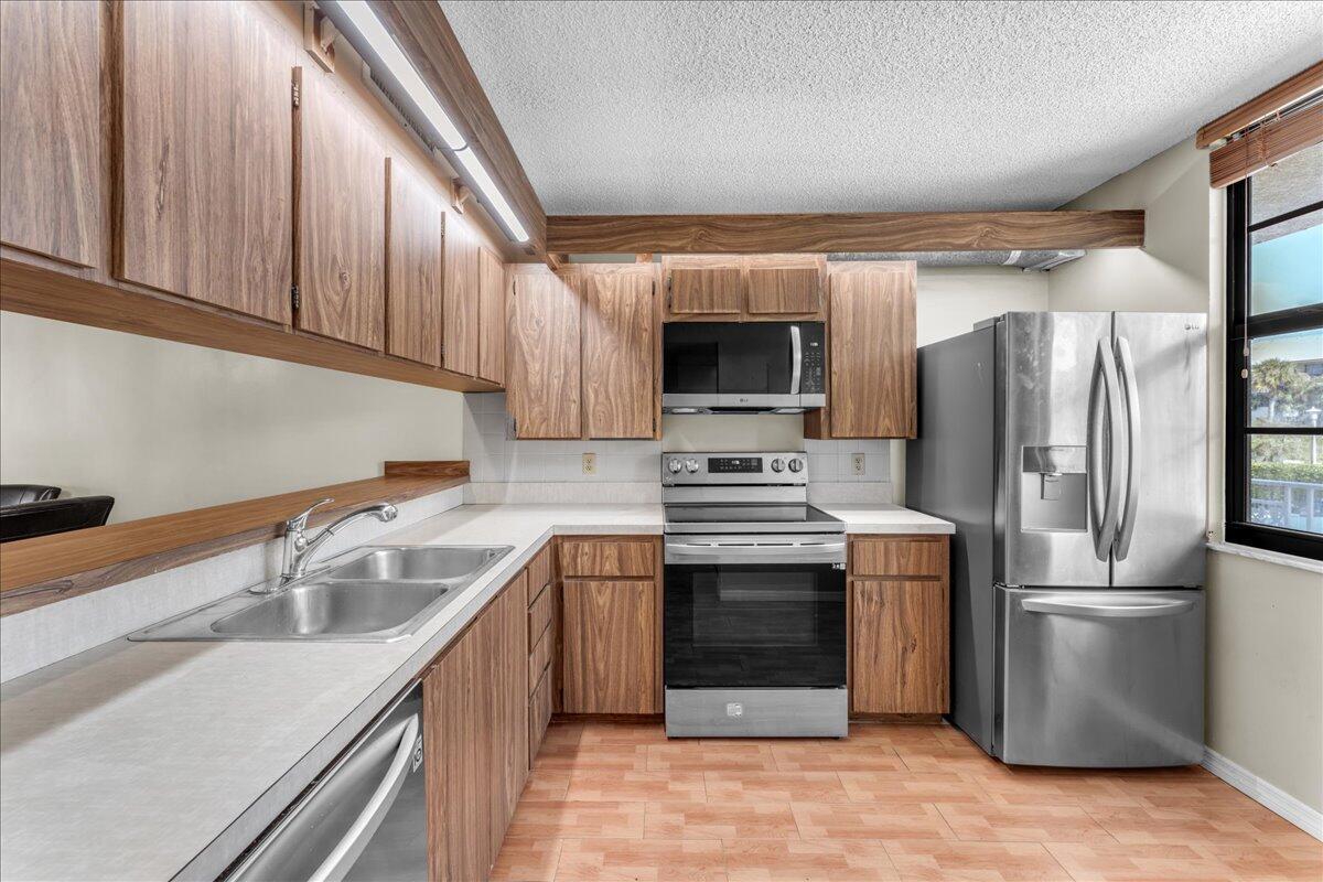 3540 Whitehall Dr #203