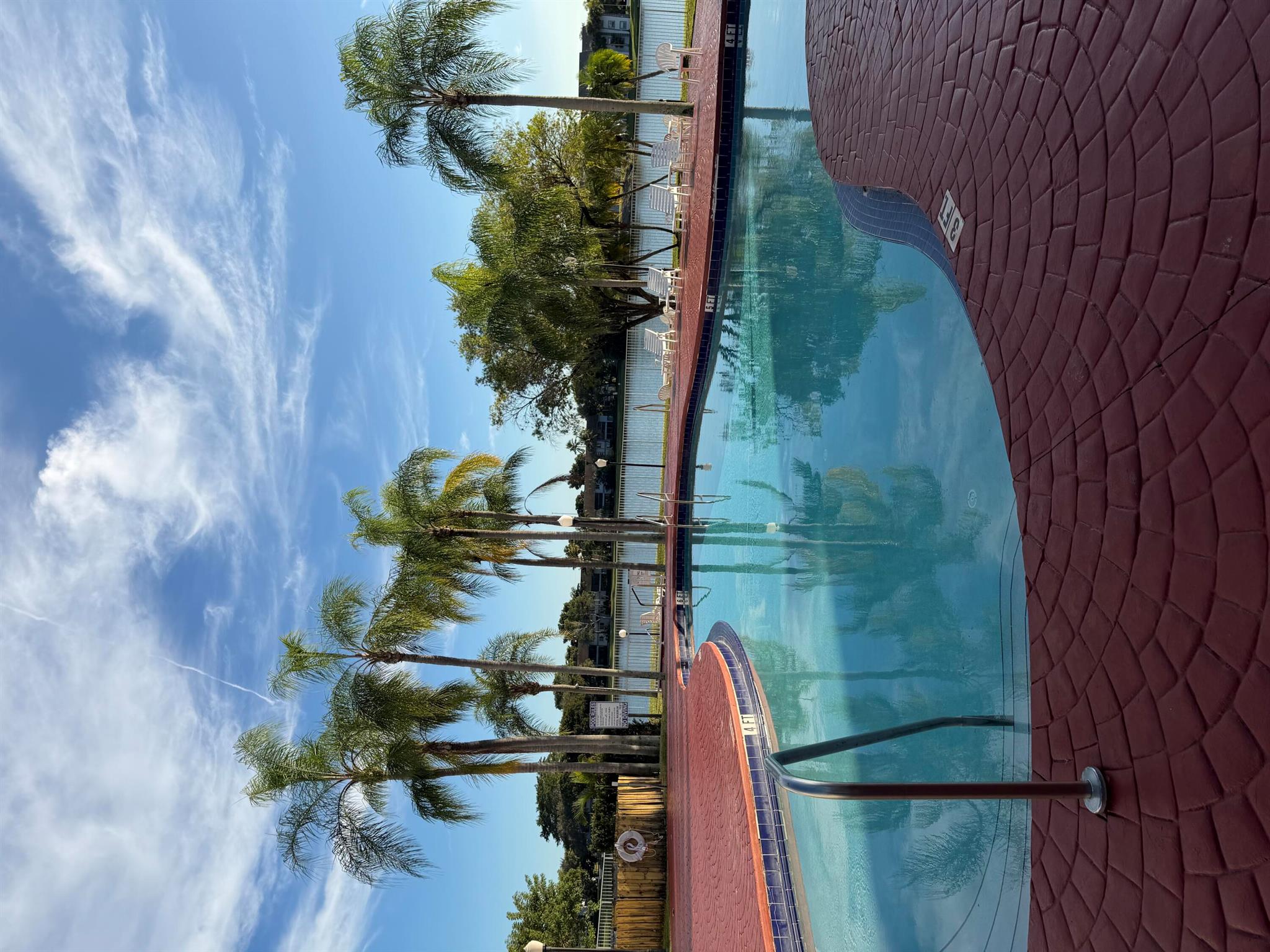 2880 N Oakland Frst Dr #106