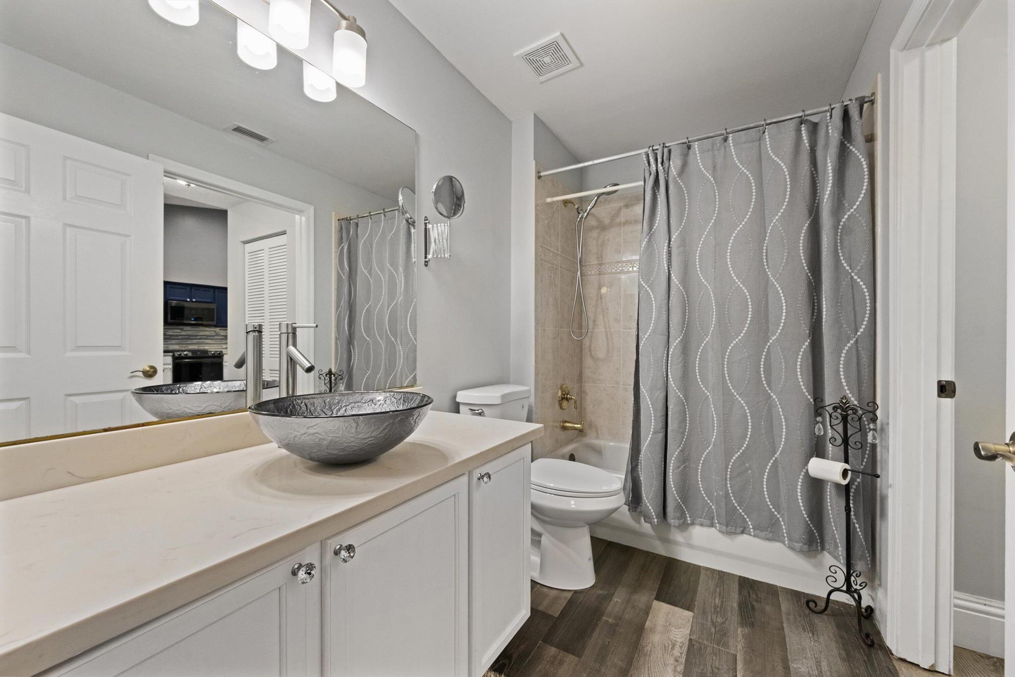 8364 Logia Cir Boynton Beach, FL 33472