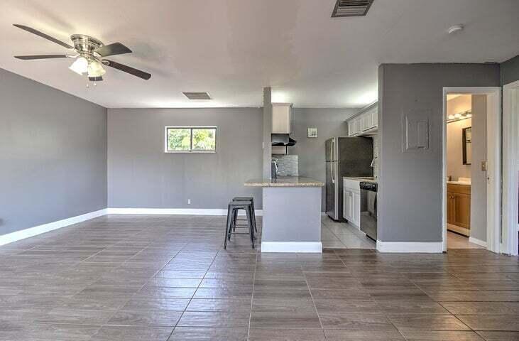 32 Crossings Cir #H Boynton Beach, FL 33435