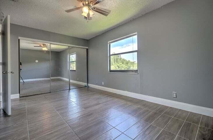 32 Crossings Cir #H Boynton Beach, FL 33435