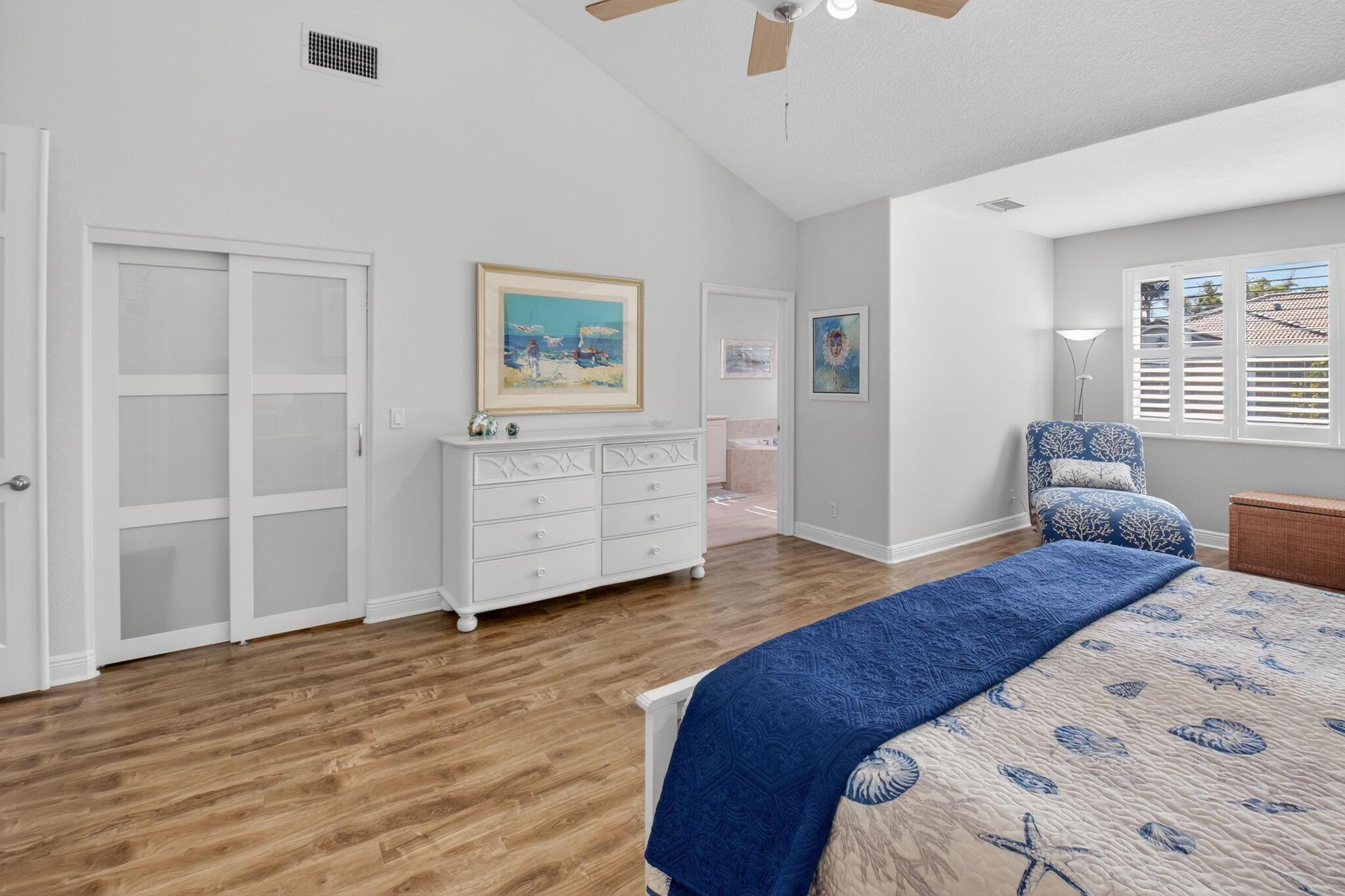 163 Las Brisas Cir Hypoluxo, FL 33462