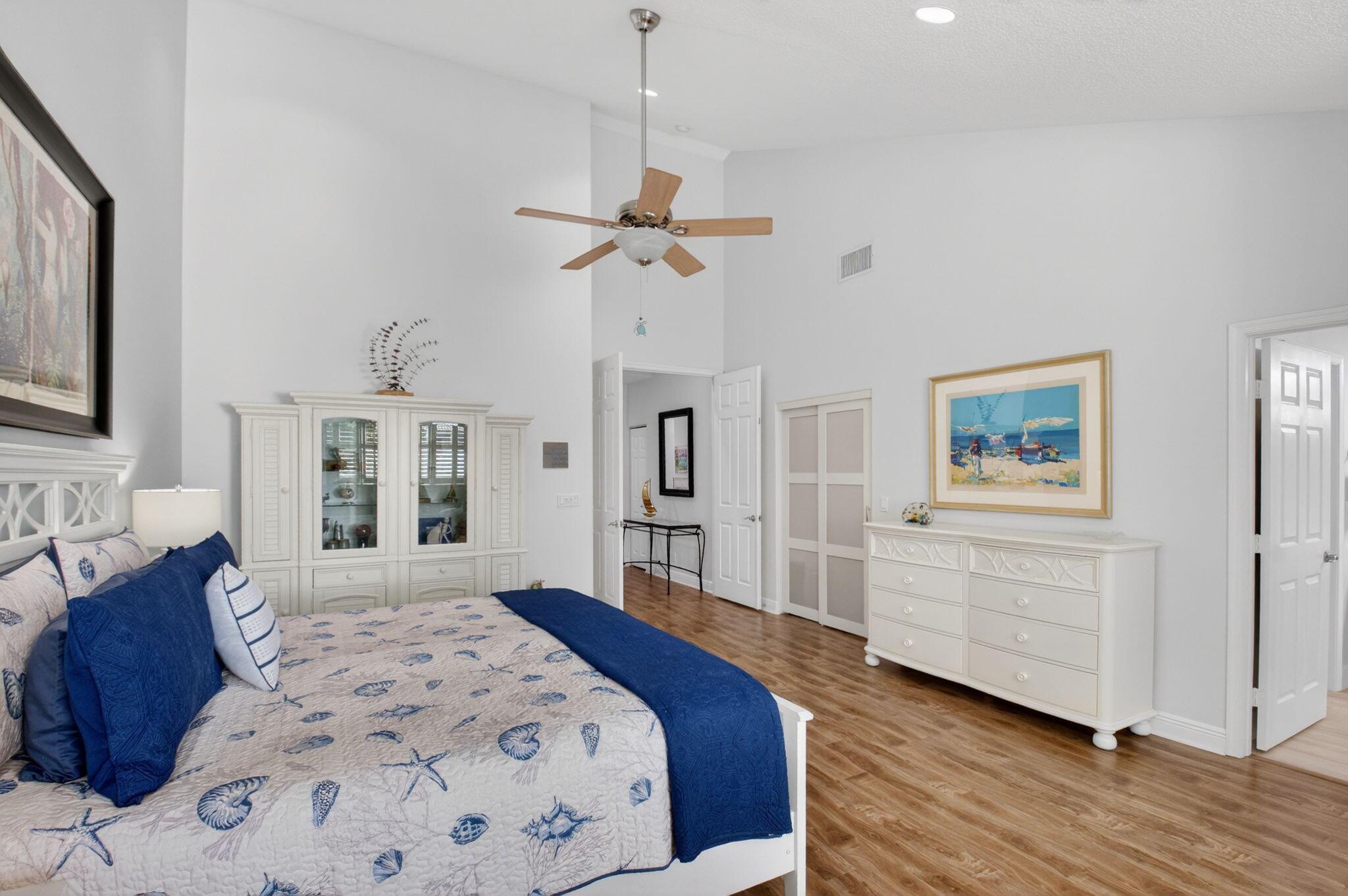 163 Las Brisas Cir Hypoluxo, FL 33462