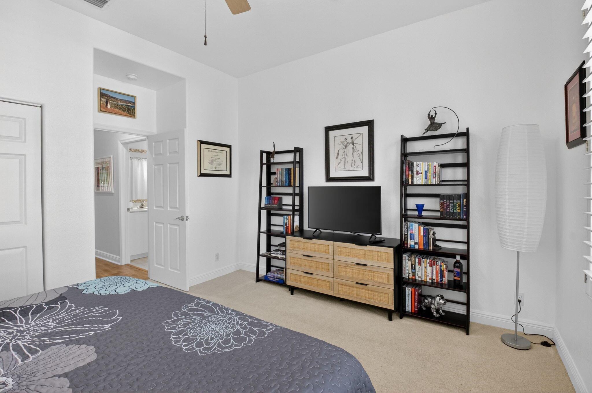 163 Las Brisas Cir Hypoluxo, FL 33462