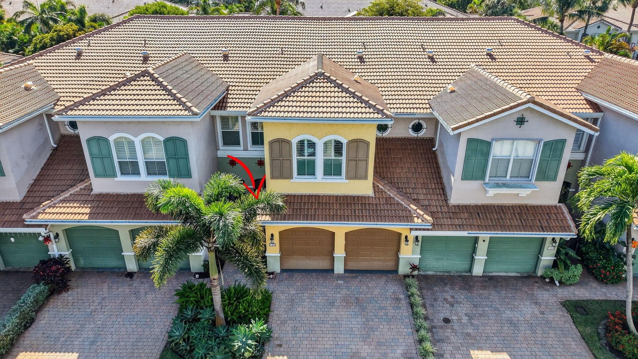 163 Las Brisas Cir Hypoluxo, FL 33462