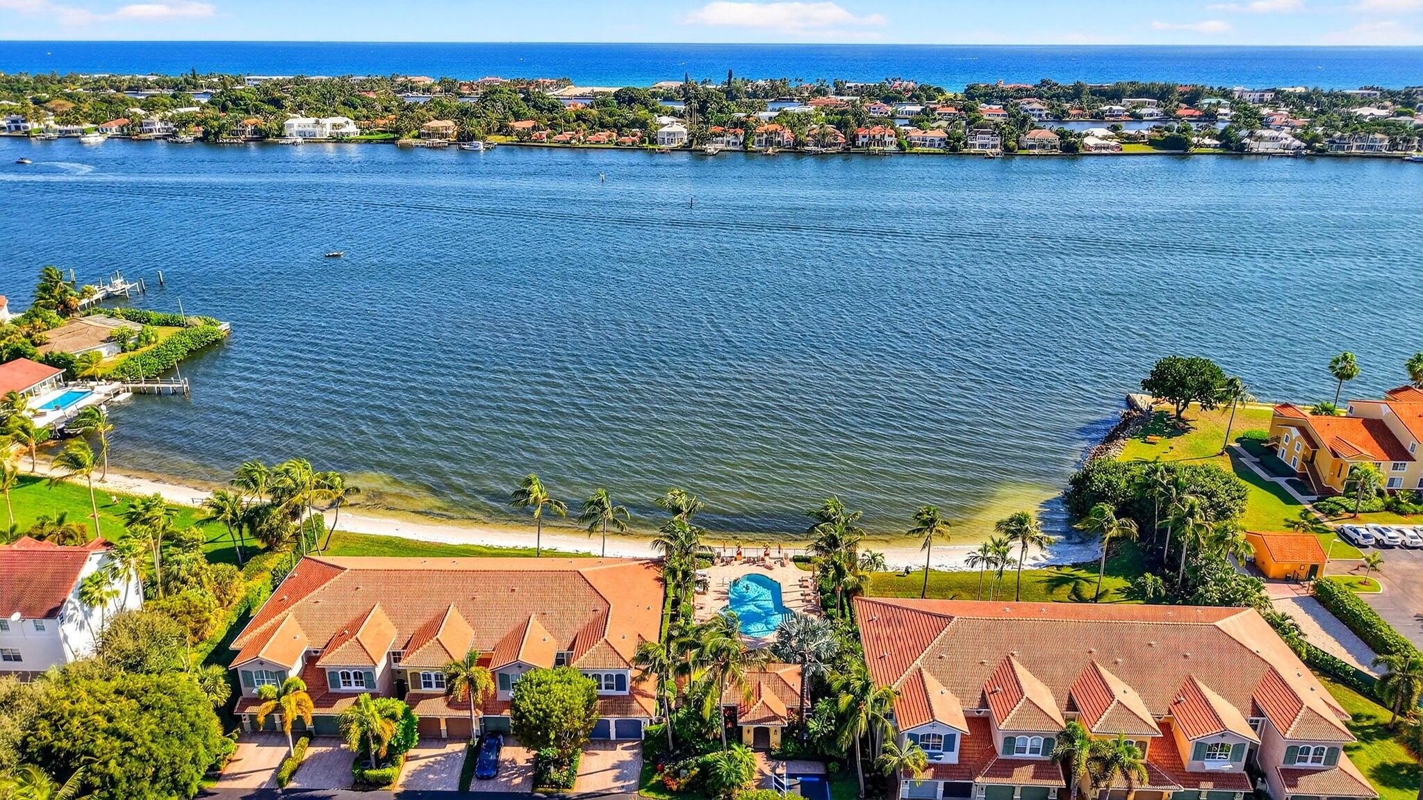 163 Las Brisas Cir Hypoluxo, FL 33462