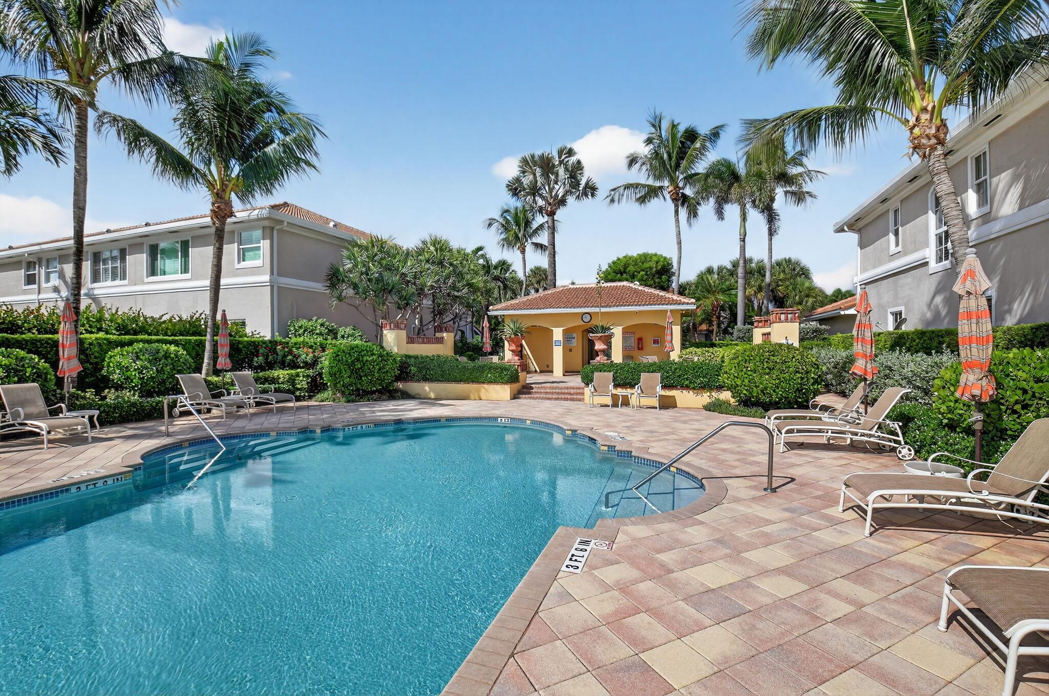 163 Las Brisas Cir Hypoluxo, FL 33462