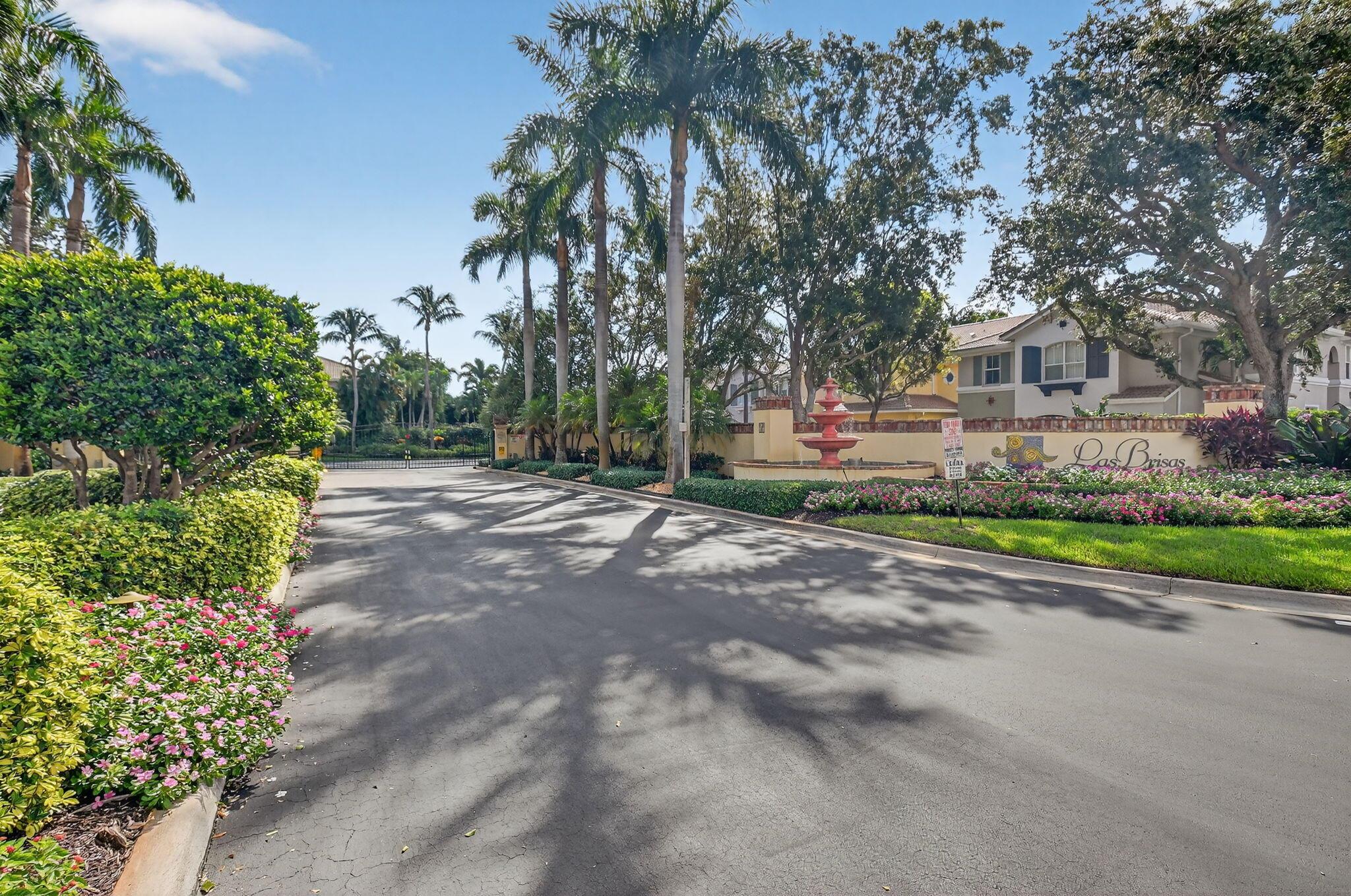 163 Las Brisas Cir Hypoluxo, FL 33462