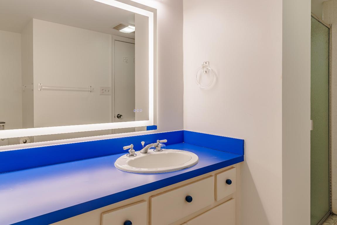 5380 N Ocean #10g Singer Island, FL 33404