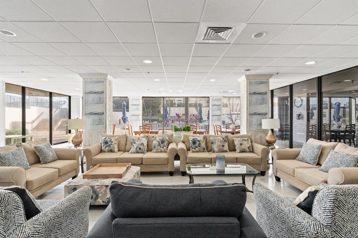 5380 N Ocean #10g Singer Island, FL 33404