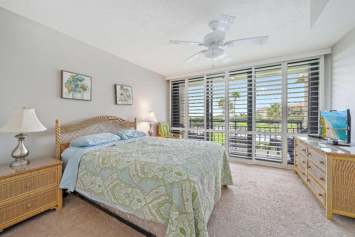 301 S Seas #305 Jupiter, FL 33477