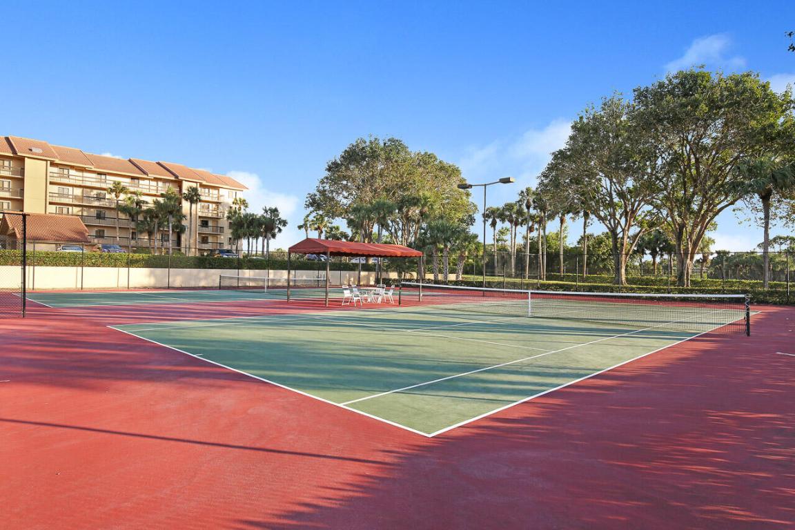 301 S Seas #305 Jupiter, FL 33477