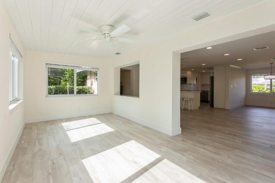 1615 Venus Jupiter, FL 33469