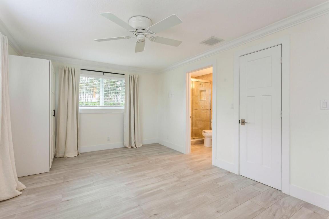 1615 Venus Jupiter, FL 33469