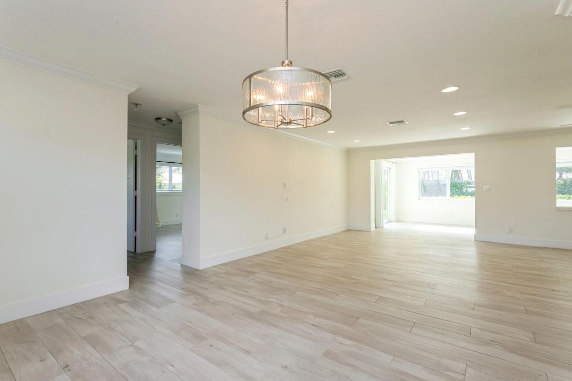 1615 Venus Jupiter, FL 33469