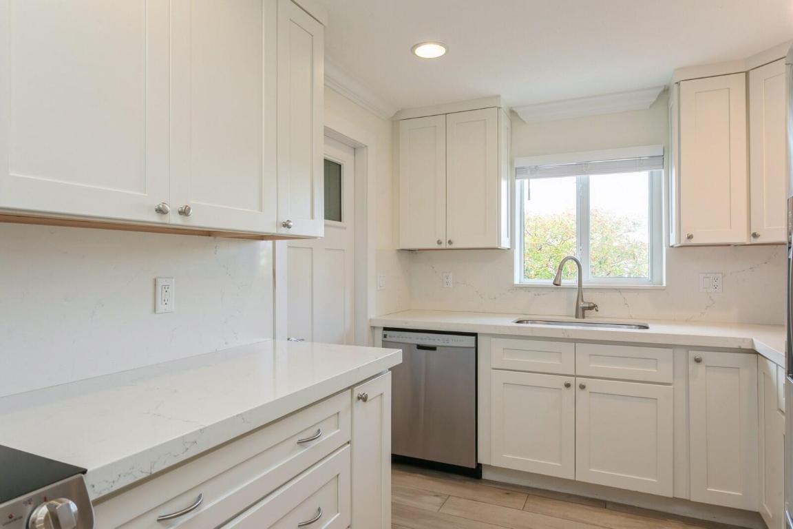 1615 Venus Jupiter, FL 33469