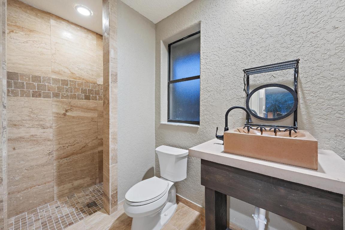 18907 SE Loxahatchee Riv Jupiter, FL 33458