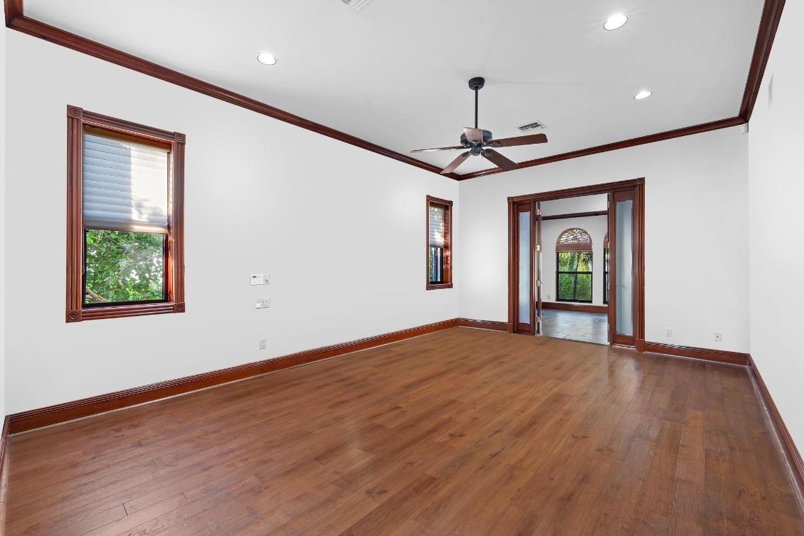 18907 SE Loxahatchee Riv Jupiter, FL 33458